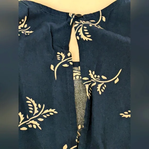 Old Navy XS Blue Floral Dress - Picture 4 of 4